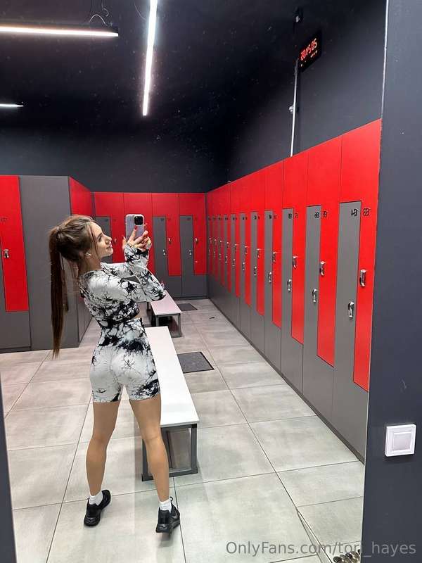 My body is my pride 🥹 And years of hard work on it 😉