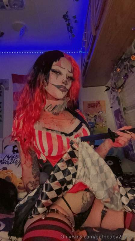 Did someone say Killer Clowns? 🤡 11