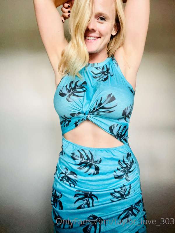 I got laid in this dress last night 💦😜 and of course I never..