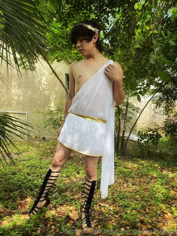 Your Roman-subjugated servant has arrived ~ “What are your o.. 31
