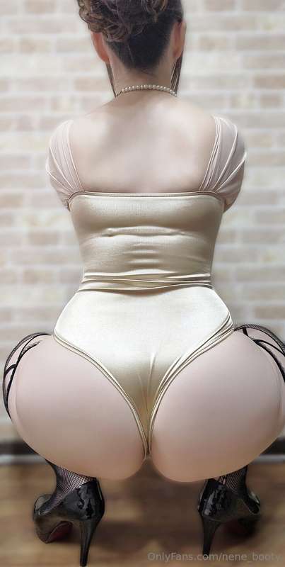 💗A proud, chubby and sexy PTA president was turned into an o.. 25