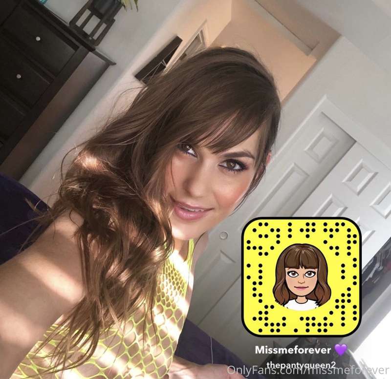 Add me on Snap! 👻 ThePantyQueen2