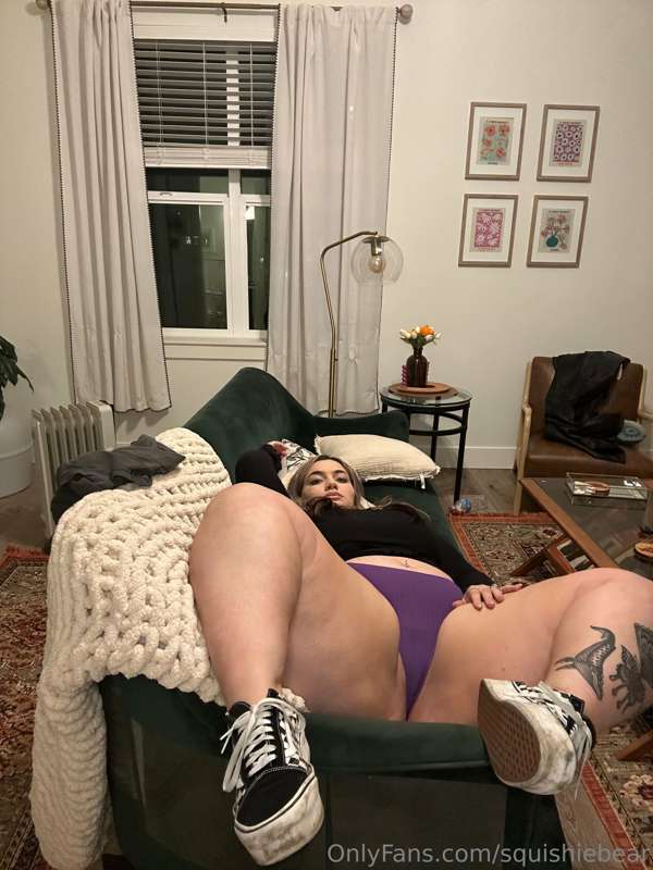 So wet you can slide right in 🤤💦 4