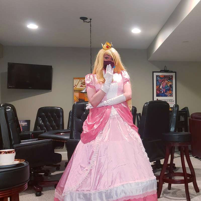 Here's another Classic Peach. This should be Very fun. >:) 25