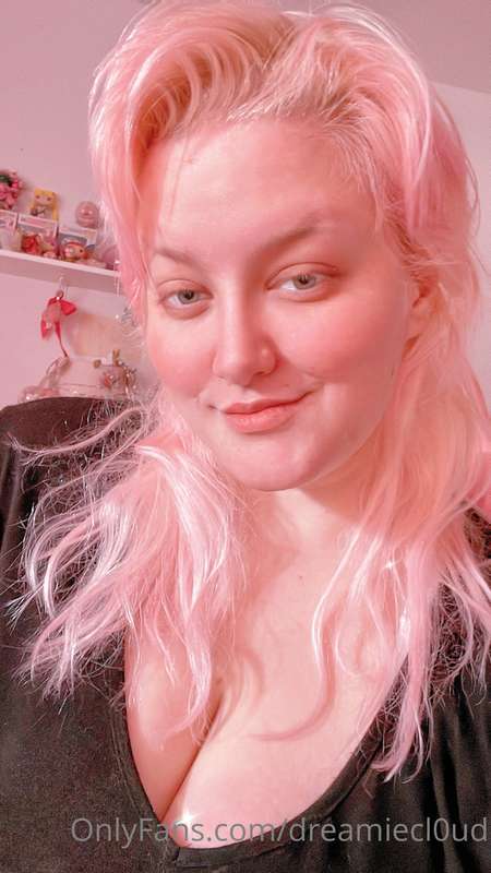 Name change name change 🌸✨ I’m working on my room for real f..