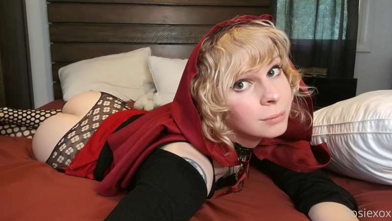 Lil Red Riding Rosie~ 3/7 x 36