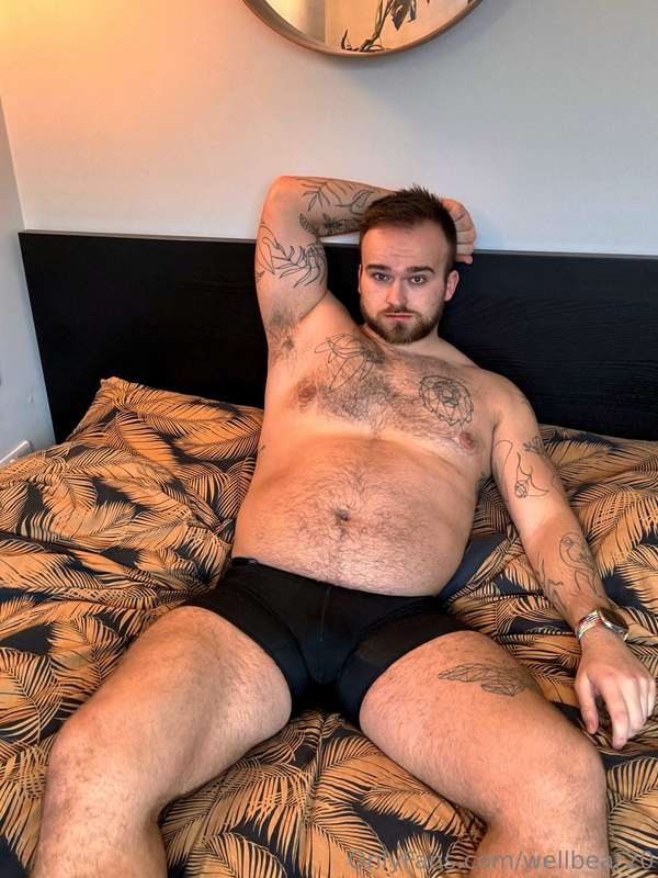 Guess who’s been a greedy boy?! Who’s coming to feed me and .. 5