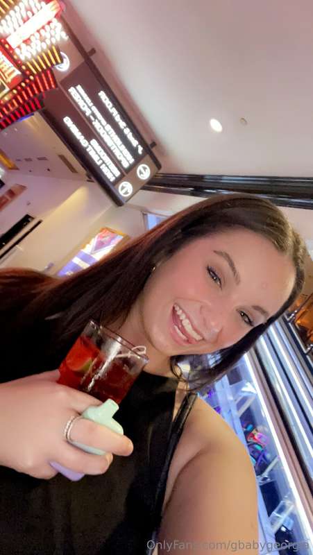 At the casino for my 21st babyyyyy! Let’s get me to my goal ..