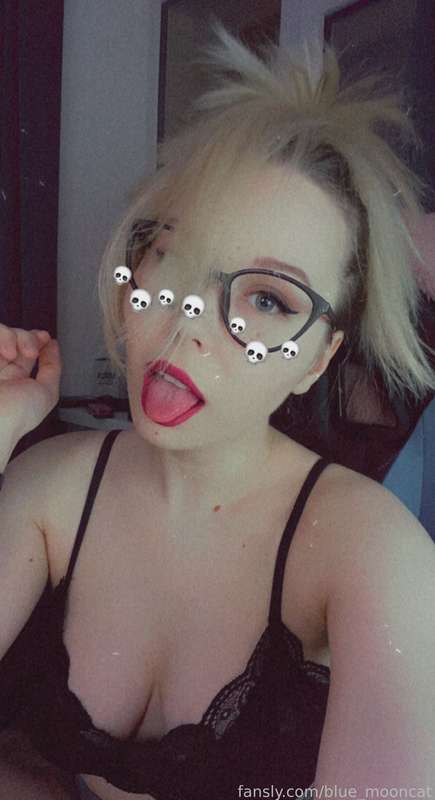 Blue_Mooncat - Fansly - 22 Dec, 2021