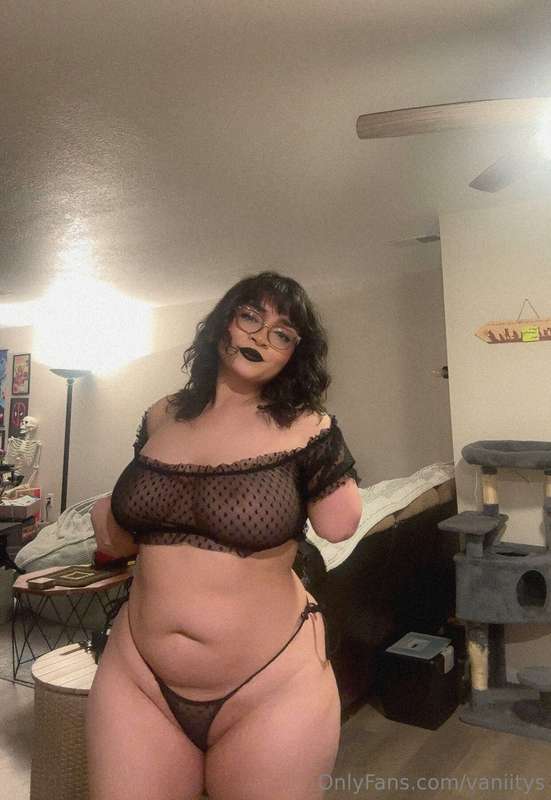 What do you think about my new lingerie set? 🫣🫣🫣
