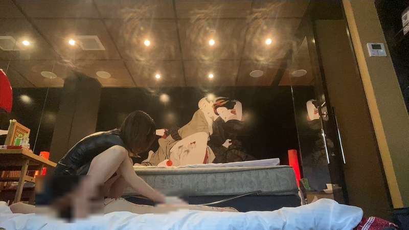 約14分の動画♪ 

ハイヒールで体を踏みまくり、咀嚼し口移し、ガンキしこり、聖水をのませ、お風