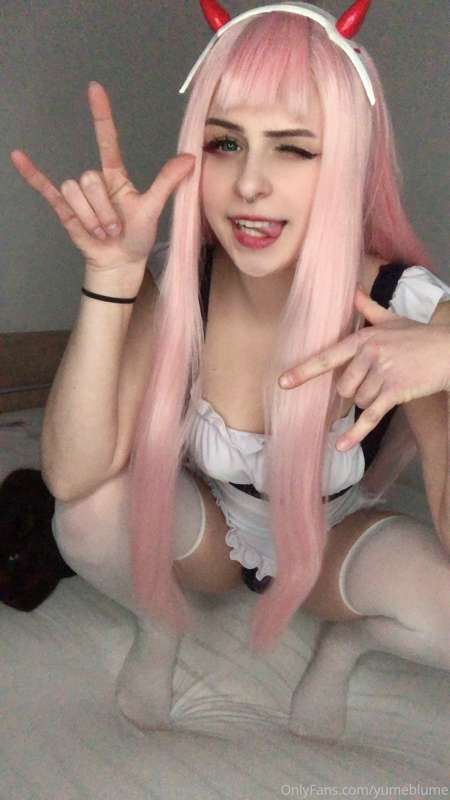 Lets start with the zero two pics 🕊 6