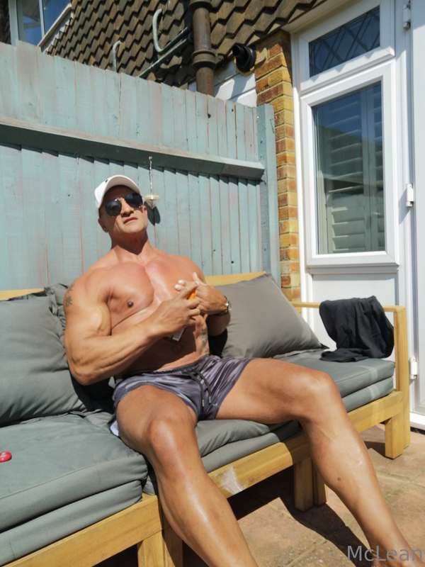 Just loving this weather 🍆😋 4