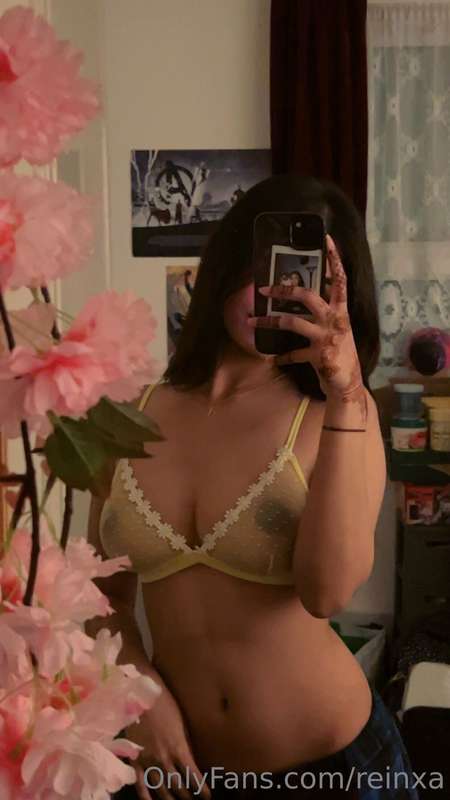 Check out the pinned post on my profile for a little cream 🥧