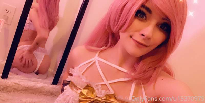 Just some cute pictures from the shoot, today :3 2