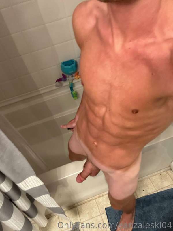 Shower time 💦😈 1