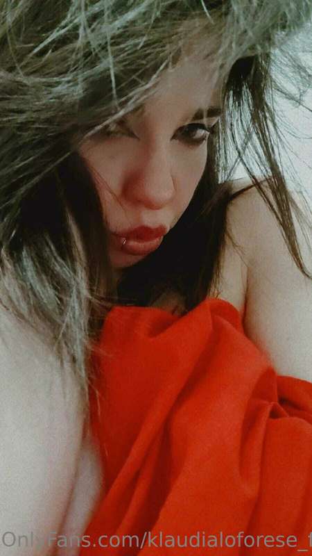Oggi sto picciosa e in vena di attenzioni 😏😏😏