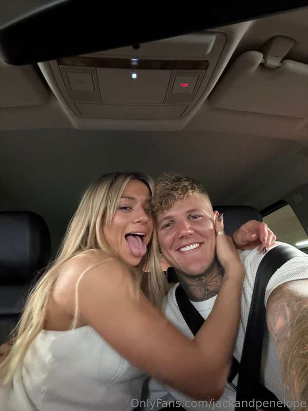 We’re back together finally! 😏 what do you want to see us ma.. 4