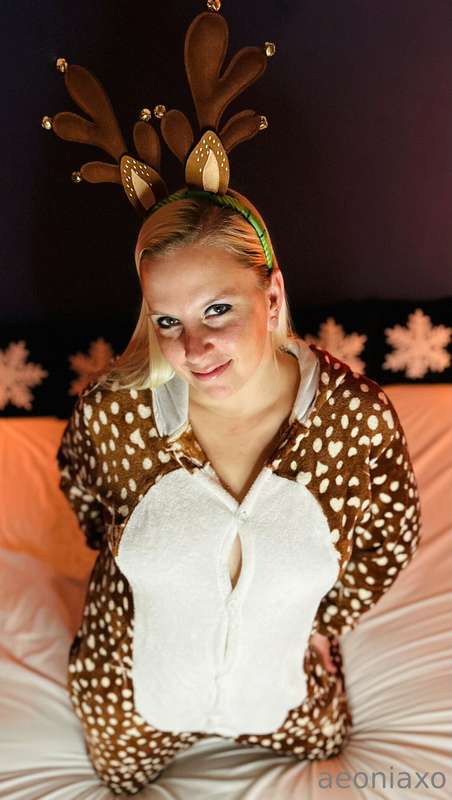 ***Day 10 of the 12 Days of Christmas!***  **It’s almost fli.. 1