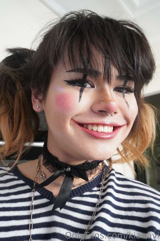 Clown photodump!
I'm edging all day so I can have a nice cum.. 3