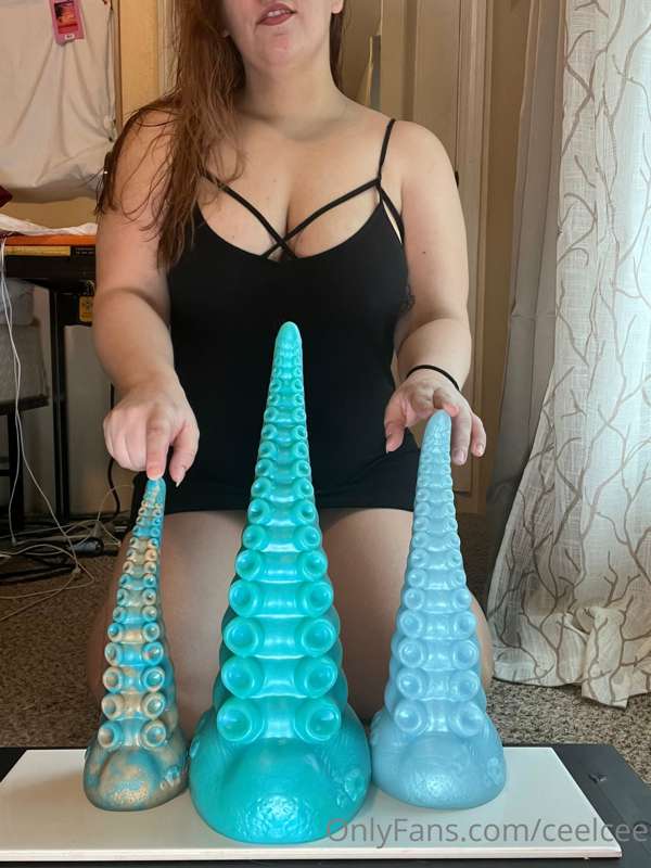 I received my new XL ika from bad dragon today!! Pictured he..