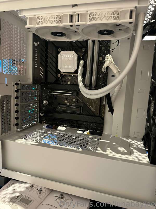 sometimes you just gotta get naked ;) 

PS:  I’ve been build..