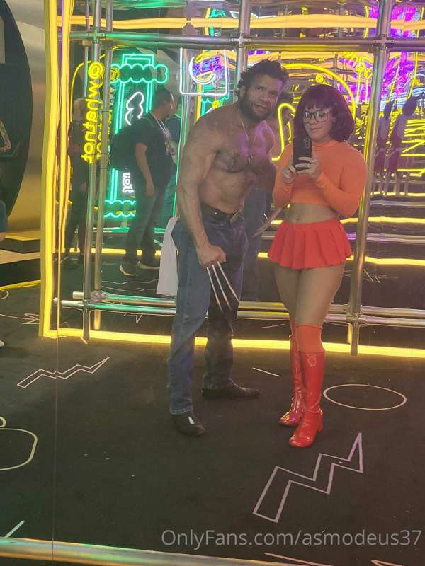 Here are a few shots I took cosplaying as Wolverine this pas.. 3