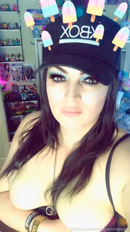 More boobs lol 😆 3