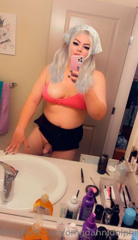 Geeky sluts do it best. 🧡 1