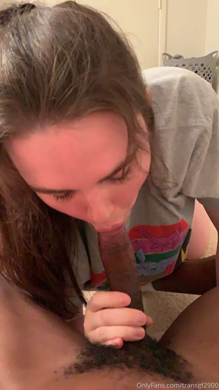 More pics of me sucking his cock hehe 7