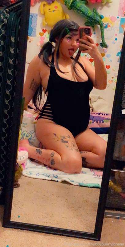 Just some cute casual pics and vids showing off my cute lil .. 13