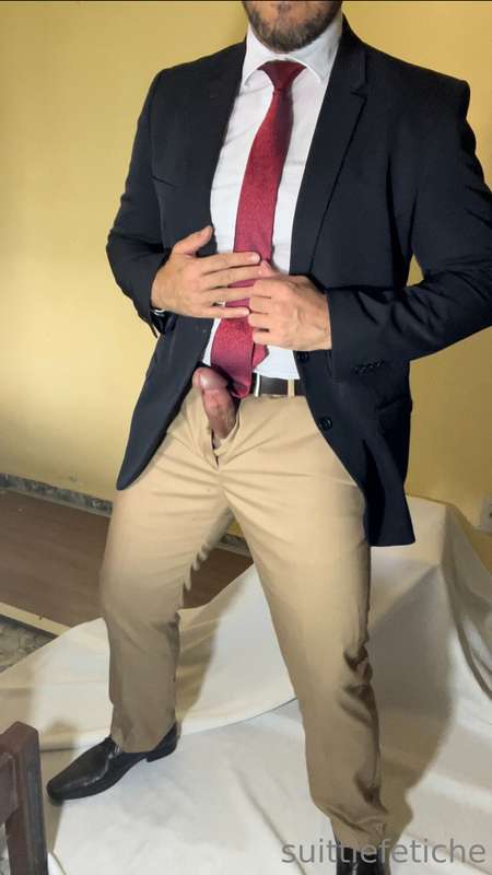 Cada vez me dá mais vontade de vestir roupa social. Gozo fác.. 6