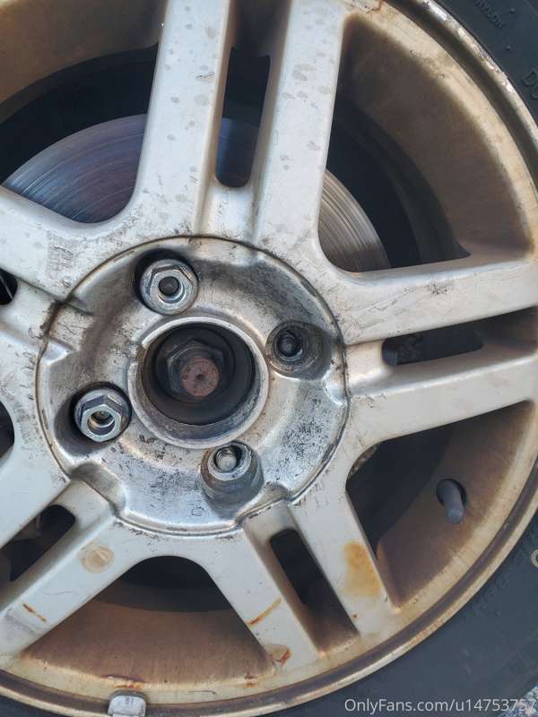 VERY lucky My tire didn't fall off when I was driving! I'm o..