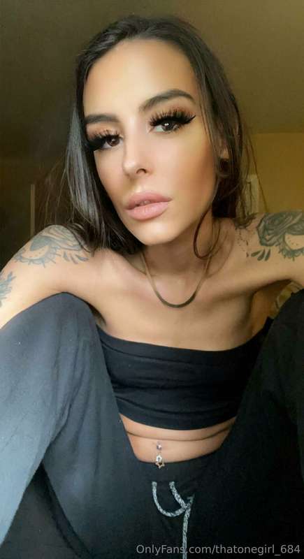 @petitekrissybby 4️⃣0️⃣% OFF  Cum get a free cockrate w/ sub..