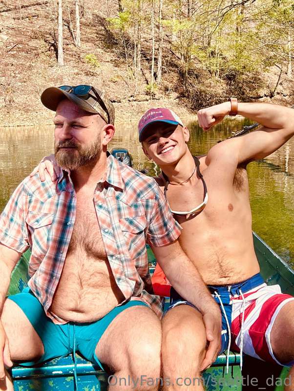 Spent a beautiful day on the lake with  @tatehoskins.   You’..