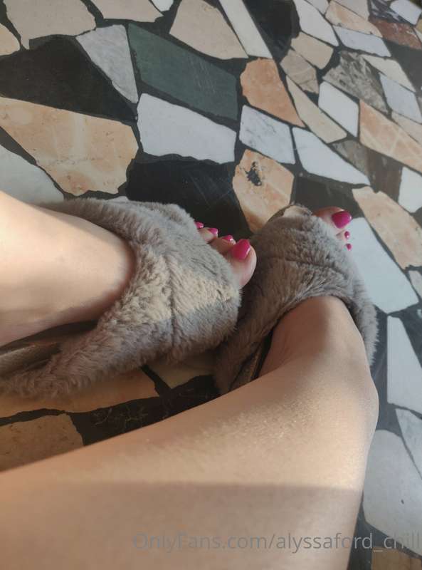 Nothing special, just thought my feet looked super cute in t.. 1