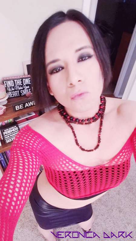 Do you like this look daddy? I love leather, high heels and ..