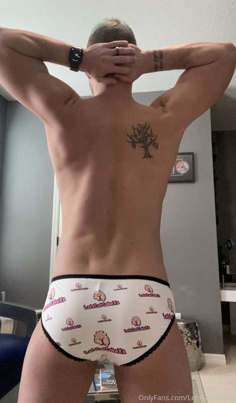 Just got our official LetsEatCakeXx boxer briefs & panties i.. 8