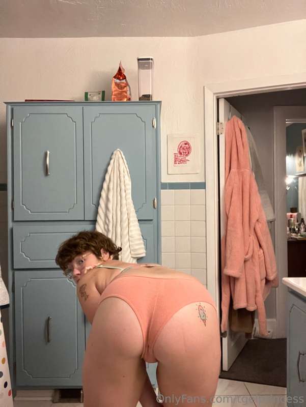 which panties are your favorite/look the cutest ? took these.. 1
