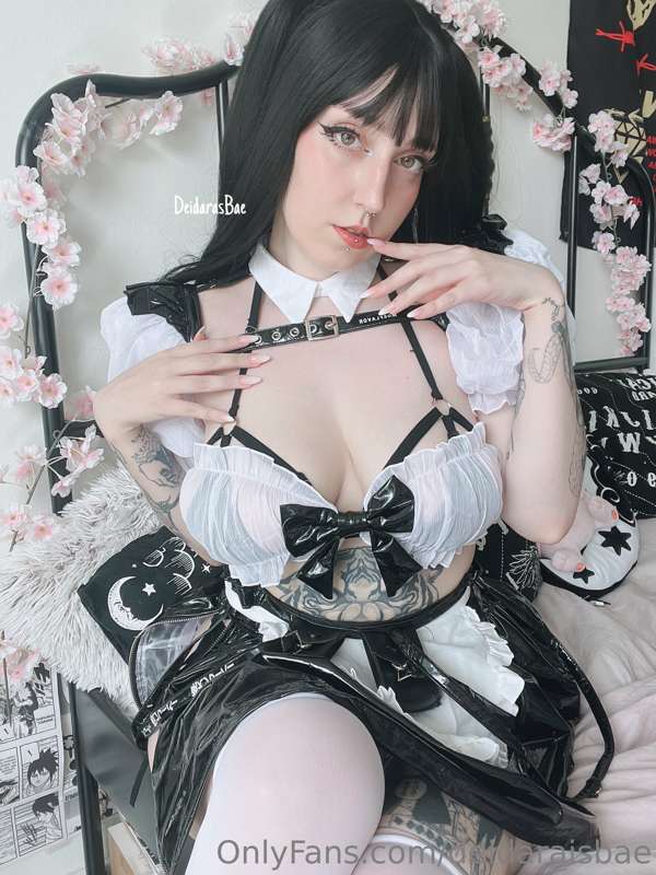 Did you ask for a maid with huge tits sir ? ʚ(｡˃ ᵕ ˂ )ɞ
