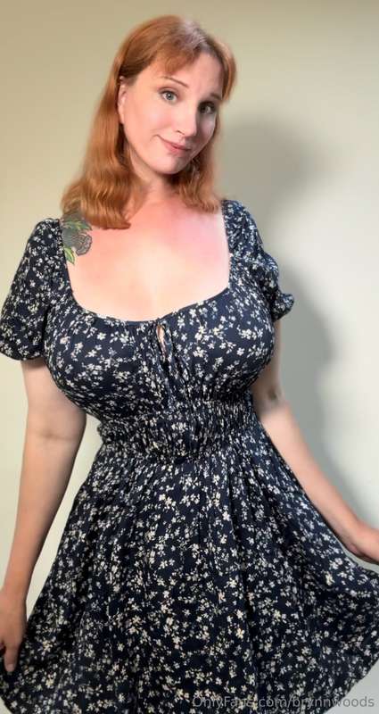 Mom pussy in a sun dress , would you pin me against a wall a.. 6