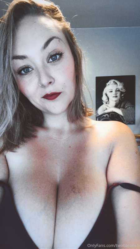 Twobacons1 - Onlyfans - 13 Apr, 2020 2