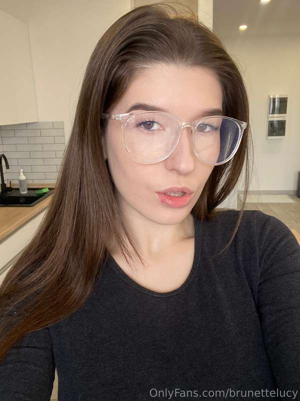 I recently found these glasses, do you think they look good .. 1