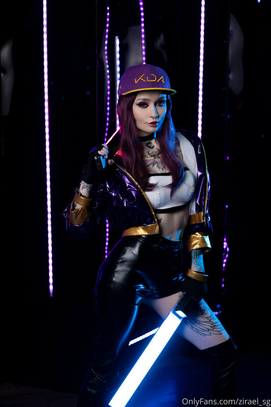 The last set of ?february?
How do u like my neon Akali versi.. 19