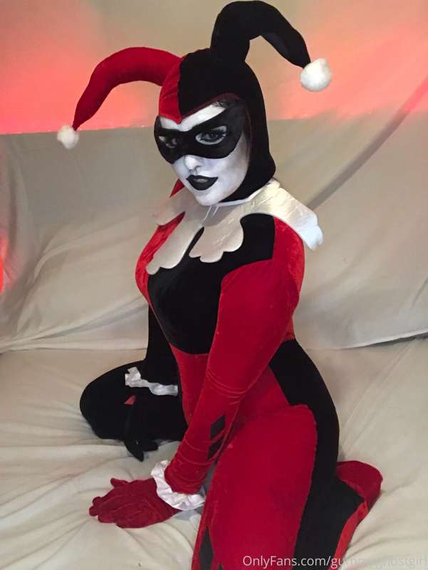 Like what you see Puddin’? ❤️🖤 15