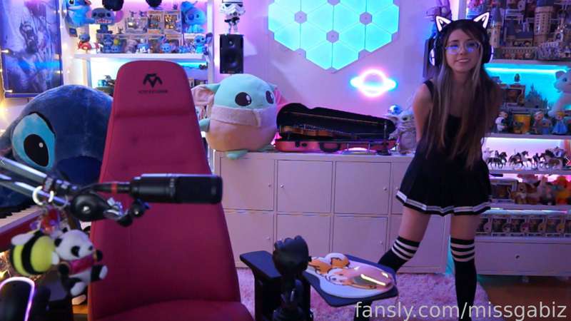 Missgabiz - Fansly - 20 Feb, 2022