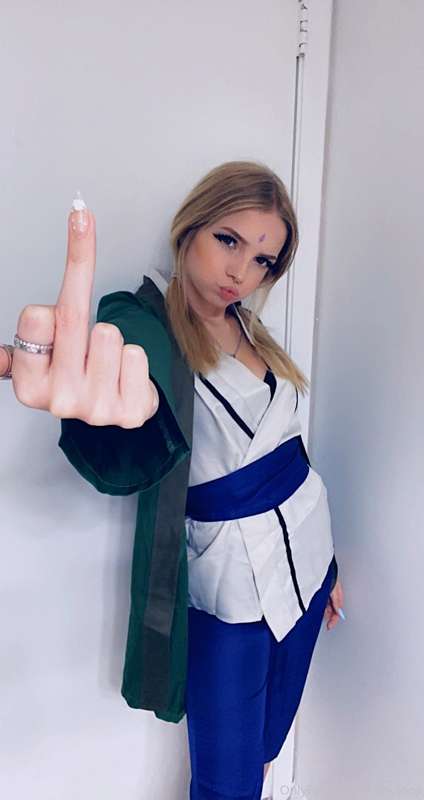 Lady Tsunade photo set!!! I didn’t take too many pics this s.. 2