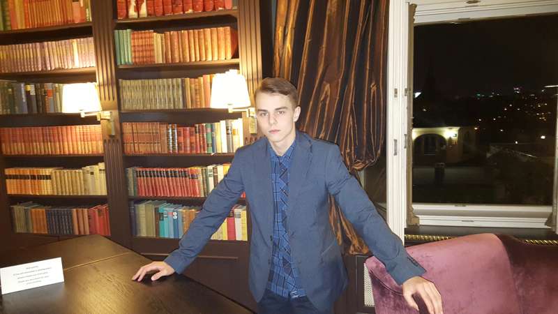 Books are so boring 🥱🕯️📖🕯️
