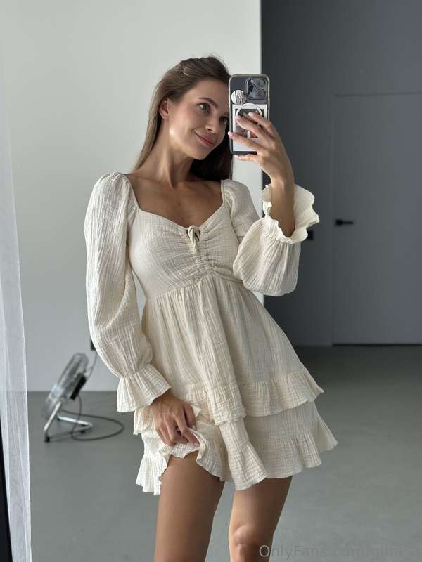I love summer for the opportunity to wear such cute and airy..