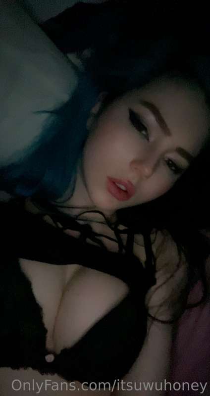 💀 here’s some hungover selfies 2
